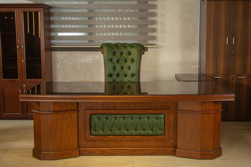 مكتب إميرالد بسايد + وحدة ادراج 245متر